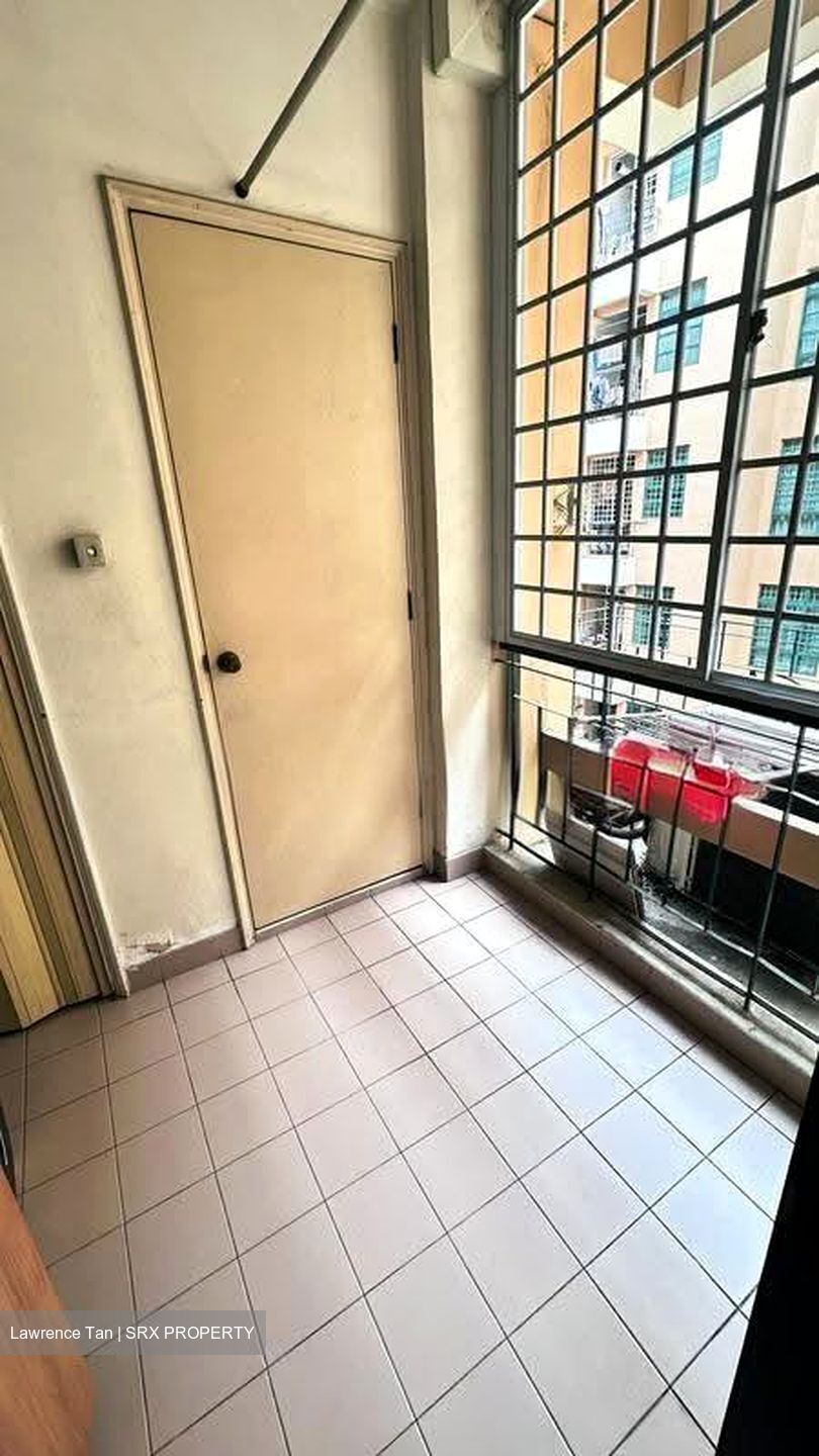 Hillview Heights (D23), Condominium #632735361